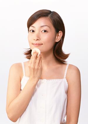 美白化粧品を選ぶなら高品質の化粧品